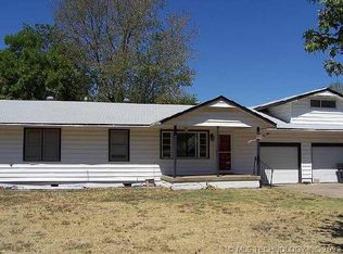 704 S 142nd East Ave, Tulsa, OK 74108