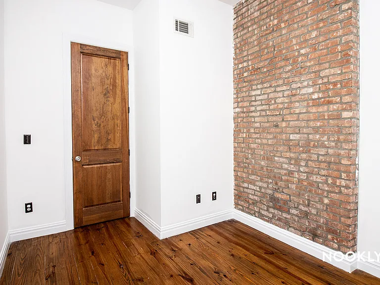 73 Jefferson St #1R — Photo 6