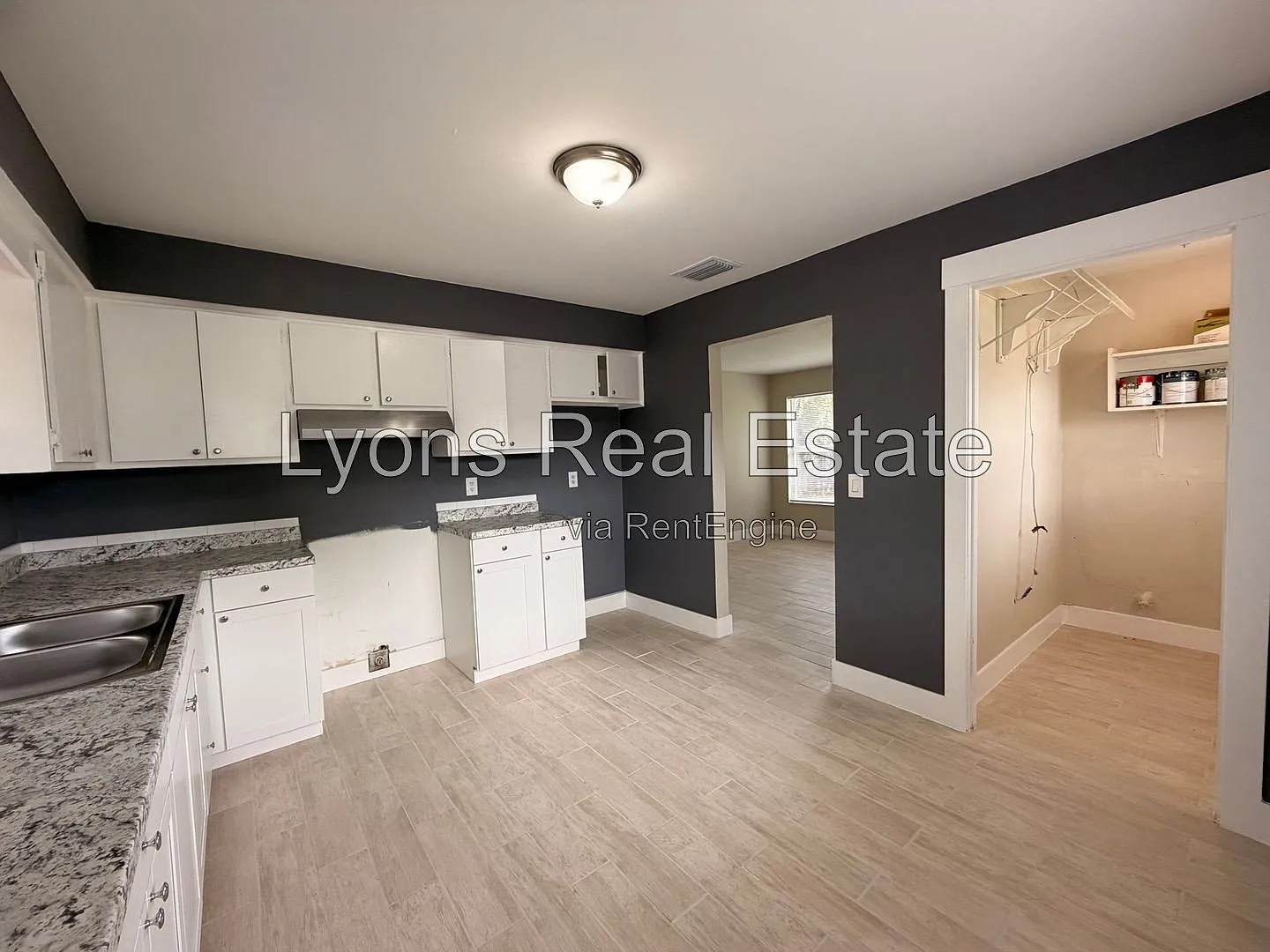 2 bed, 1.0 bath, 760 sqft, $1,400 — Photo 4