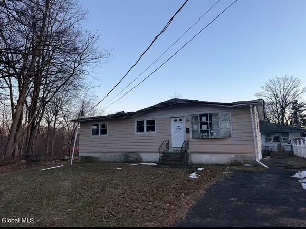 1924 Woodlawn Street, Schenectady, NY 12306