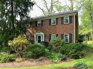 1321 Powers Run Rd, Pittsburgh, PA 15238