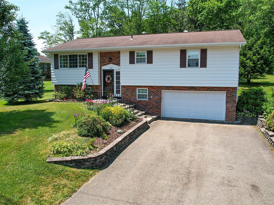 1st image of 809 Zeggert Rd