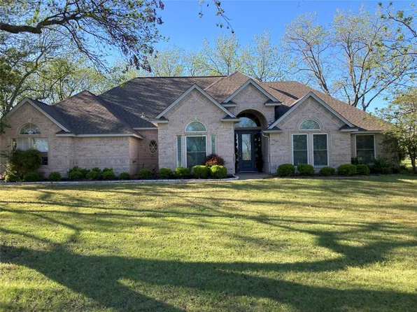 9624 Champions Dr, Granbury, TX 76049