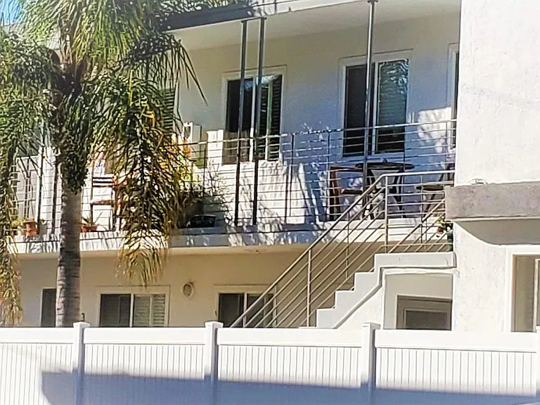125 Cherry Ave #5 — Photo 4