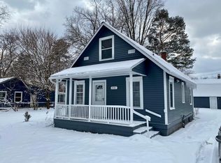 21381 Seminole St, Southfield, MI 48033