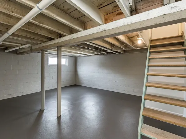 96-20 160th Avenue image 14 of 19