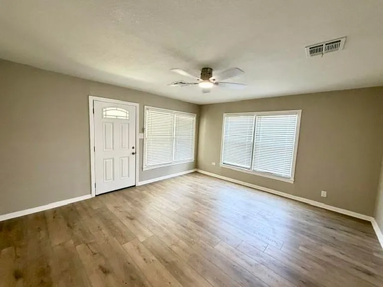 3500 Leland Ave — Photo 3