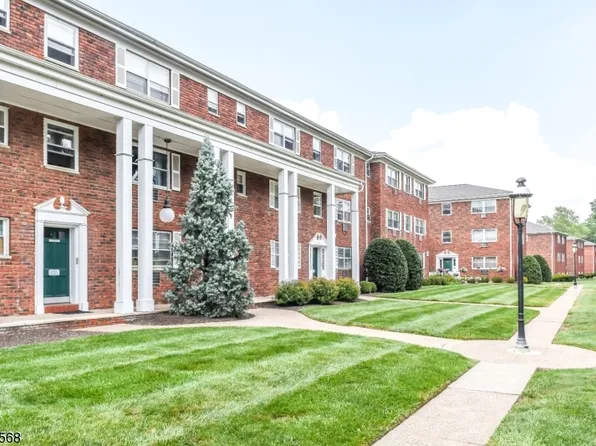 199 N. Beverwyck Rd #B1, Parsippany-Troy Hills Twp., NJ 07034