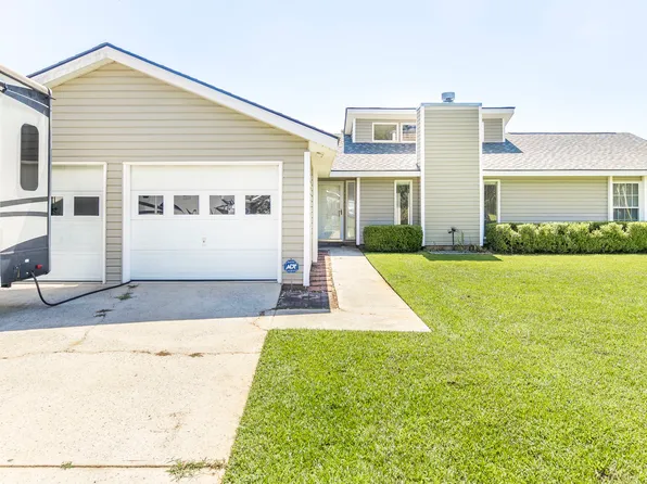 105 Vinewood Ct, Bonaire, GA 31005