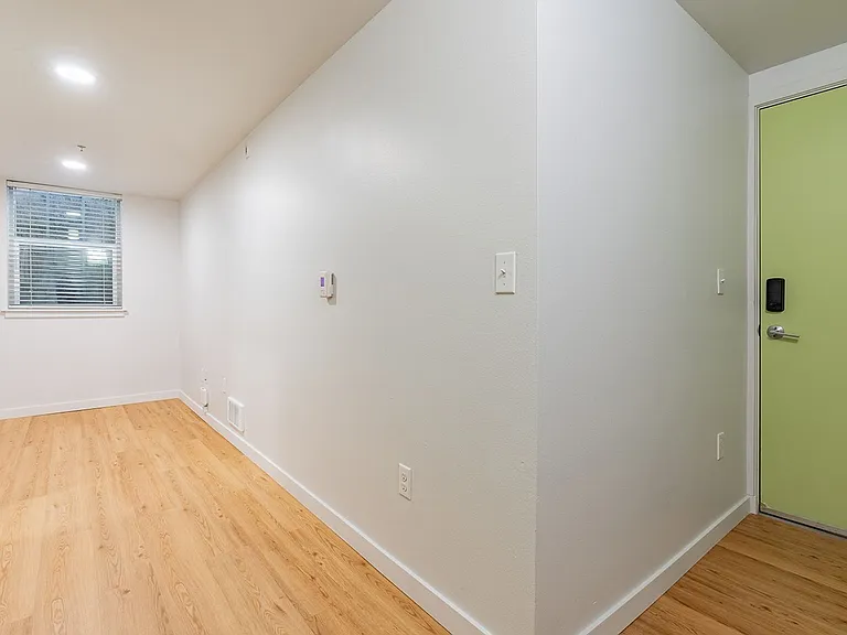 Alcove First Hill — Photo 29