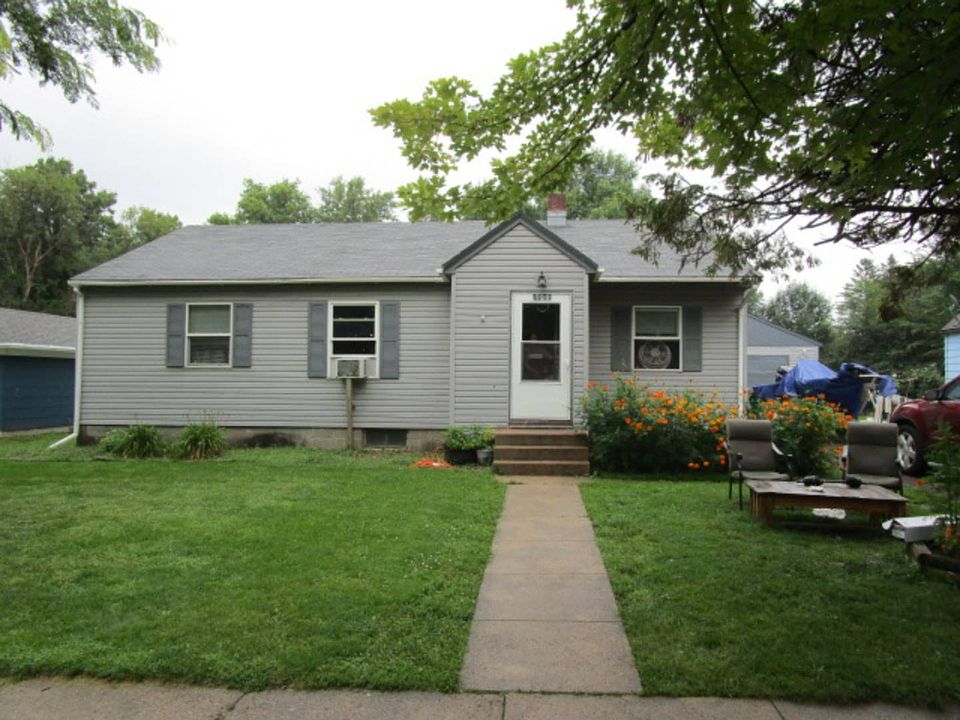 1st image of 720 10th St N