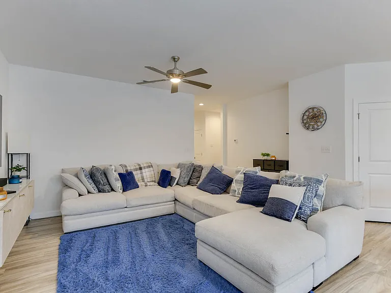 2416 Trafton Pl — Photo 20