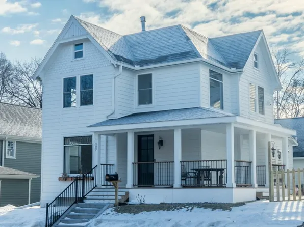 109 Pine St E, Stillwater, MN 55082