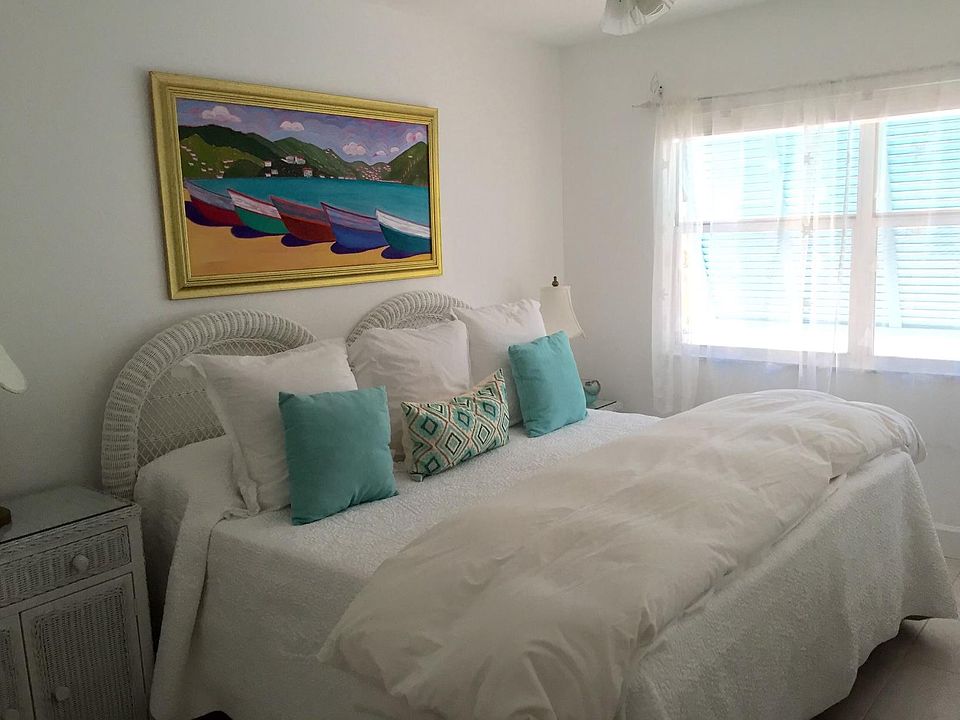 1st image of 926 Tropic Dr