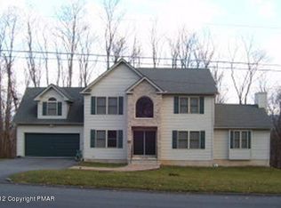1131 Crestview Rd, Stroudsburg, PA 18360