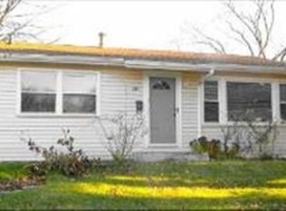 134 Amarillo Dr, Carpentersville, IL 60110
