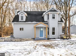 929 Nixon Dr, Mechanicsburg, PA 17055