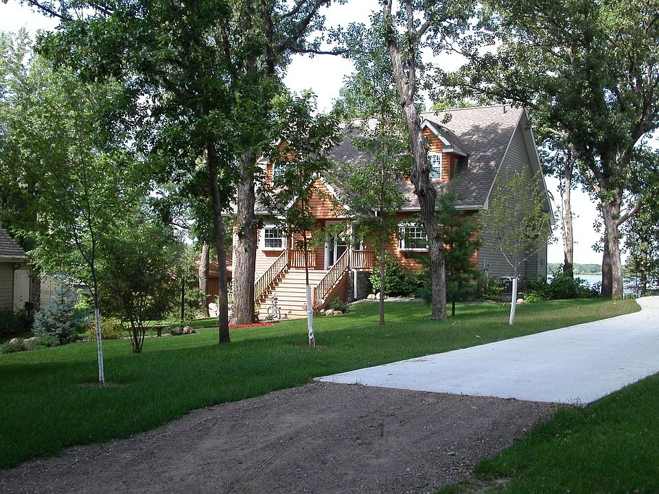 2nd image of 21139 Old Lake George Blvd NW