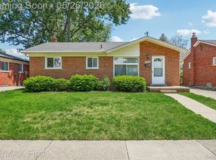 29636 Spoon Ave, Madison Heights, MI 48071