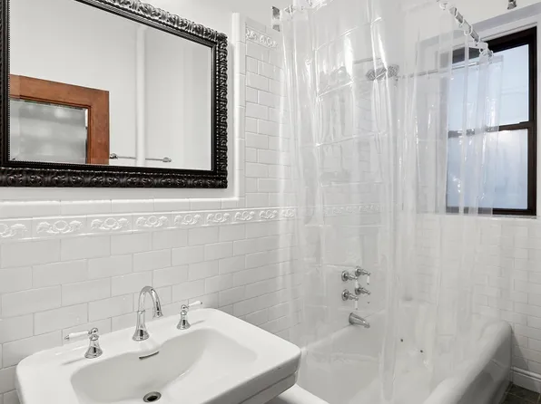 790 Riverside Drive image 8 of 11