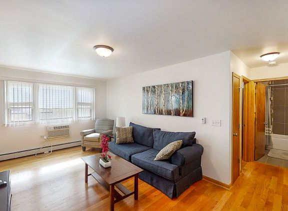 4th image of 8245 W Belmont Ave #4-I
