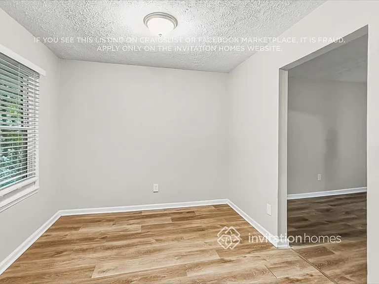 1537 Spruce Ridge Ct — Photo 8