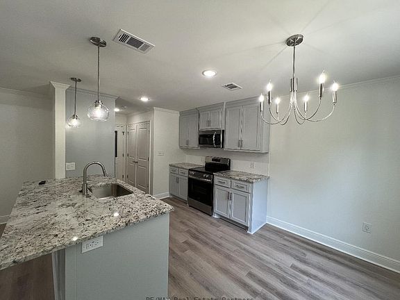 4th image of 34 Annapolis