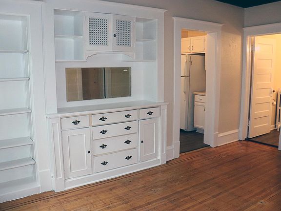 3rd image of 2921 5th Ave S #1B