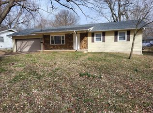 1944 S Mayfair Ave, Springfield, MO 65804
