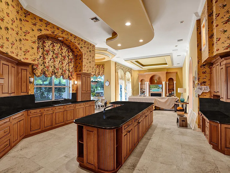 7988 Mandarin Dr — Photo 18