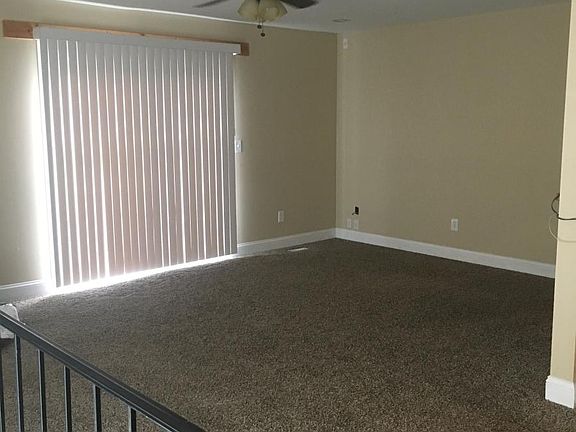 5th image of 23523 Stonehenge Blvd