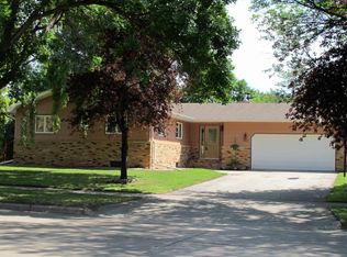 225 Cherry St, Grand Forks, ND 58201