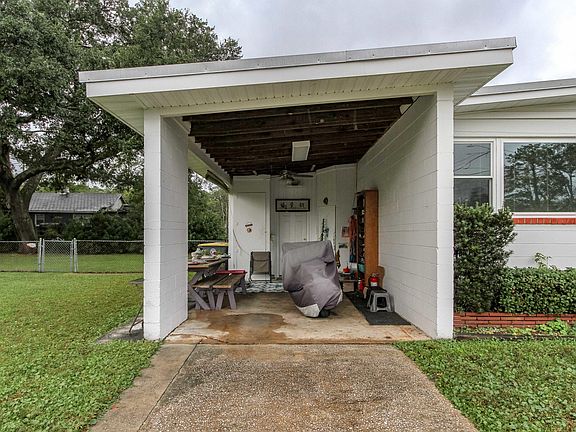 4th image of 2458 Provost Ct
