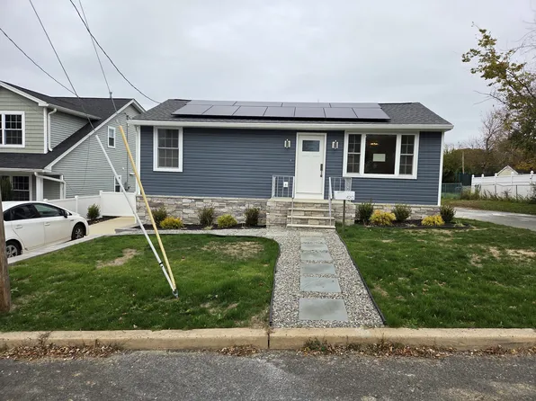 420 Shadynook St, Keyport, NJ 07735