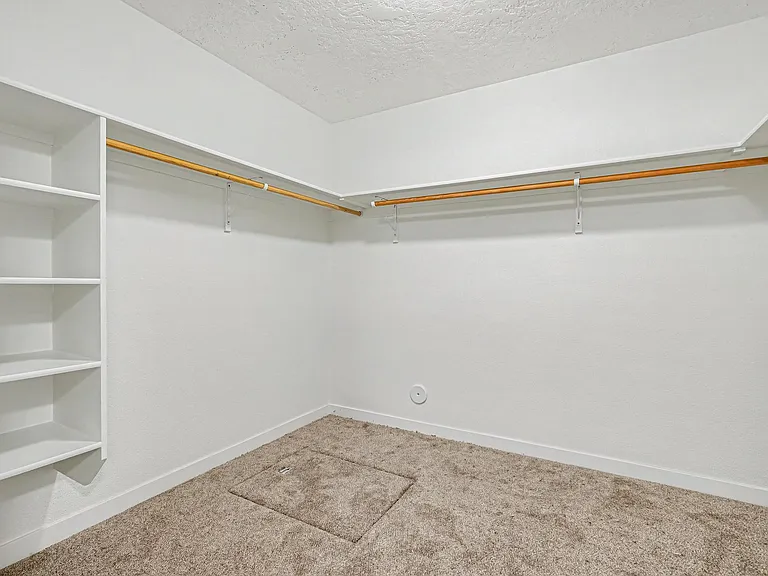 16850 Bethany Ave — Photo 23