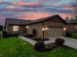 2186 Prestwick Dr, Uniontown, OH 44685