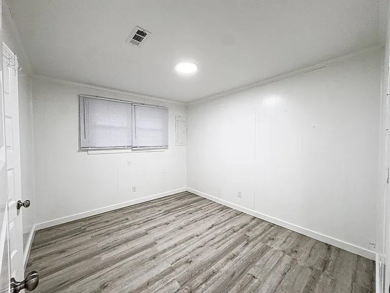 1307 Jarrett Dr — Photo 14