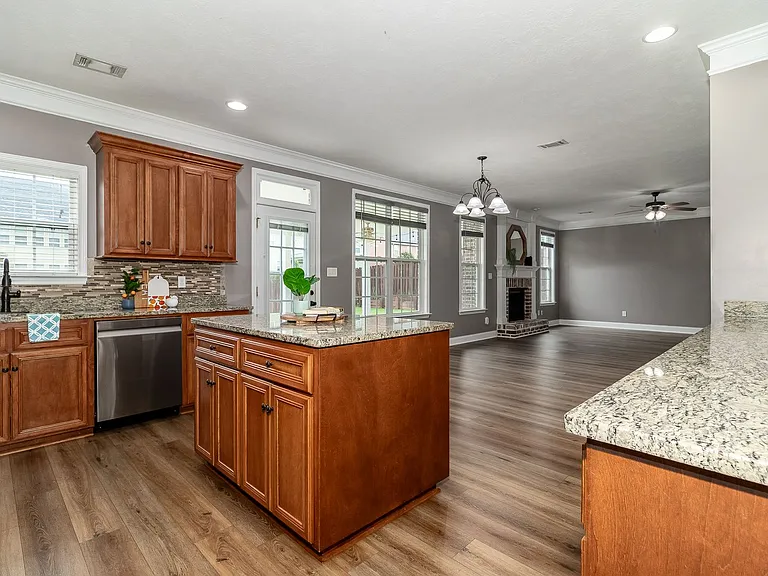 509 Hardwick Ct — Photo 5