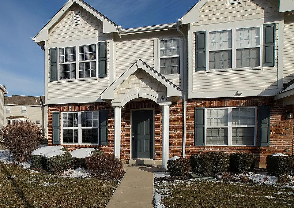 307 Shady Rock Ln