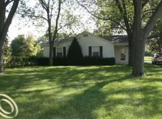2617 Hannan Rd, Westland, MI 48186