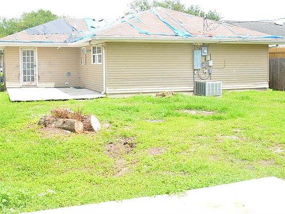 5th image of 3669 E Loyola Dr