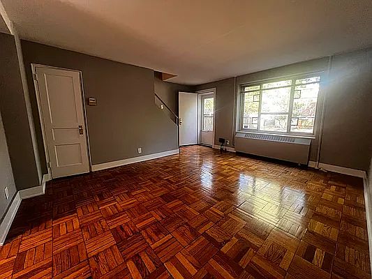 4th image of 73-04 193rd St #H3