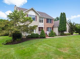 17 John Reading Rd, Flemington, NJ 08822