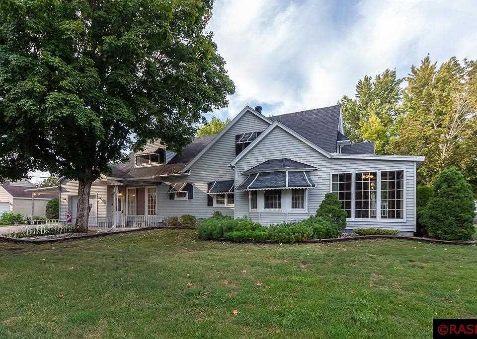 100 N Cordova Ave, Le Center, MN 56057 | Zillow