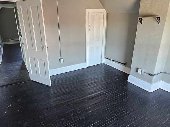 2nd image of 1314 E Evans Ave