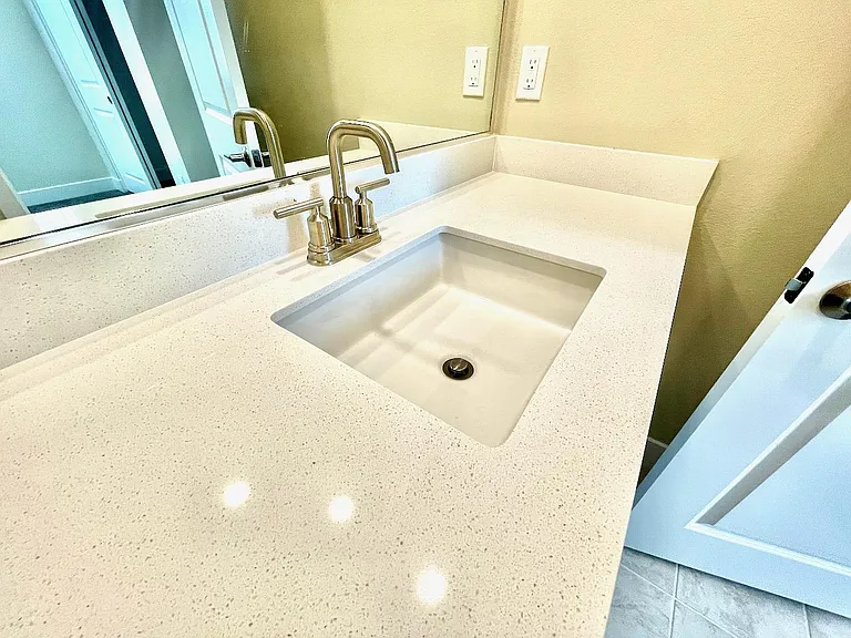 1692 Enterprise Dr — Photo 43
