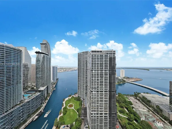 77 SE 5th St #Uph01, Miami, FL 33131