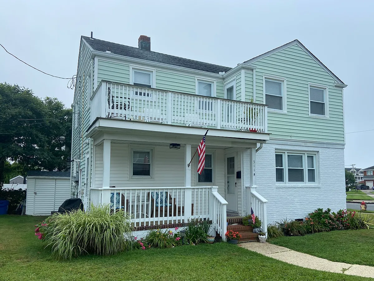 Building Photo - 311 N Harding Ave #1