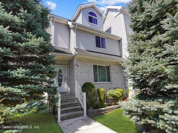 36 Fairlawn Loop, Staten Island, NY 10308