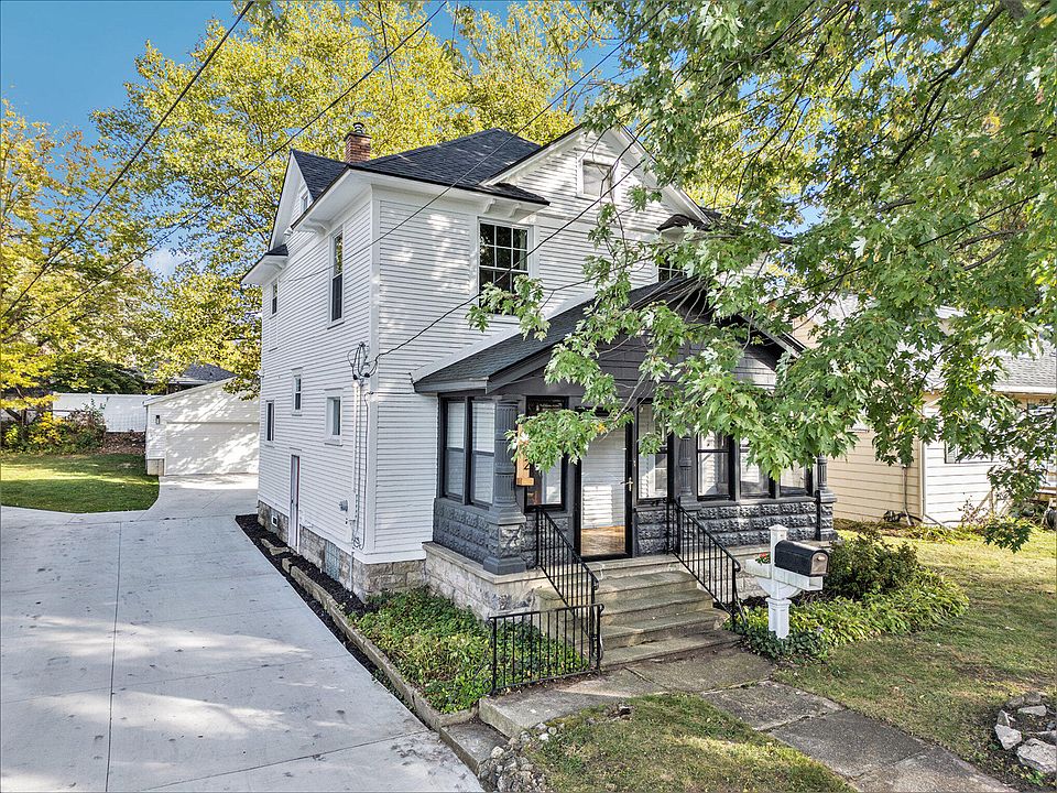 1st image of 3272 College Ave NE